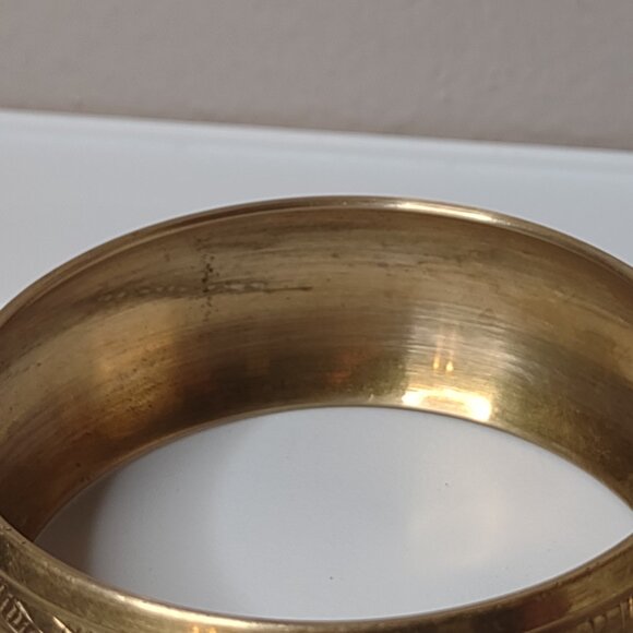 Vintage 8 Inch Gold Tone Metal Bangle - Picture 8 of 9